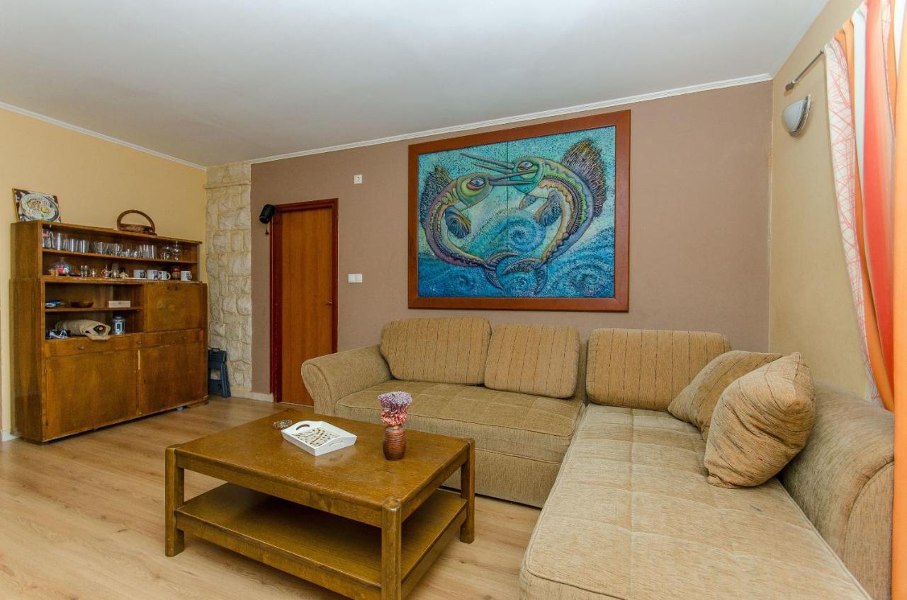 Apartments Ivan Прижба Екстериор снимка