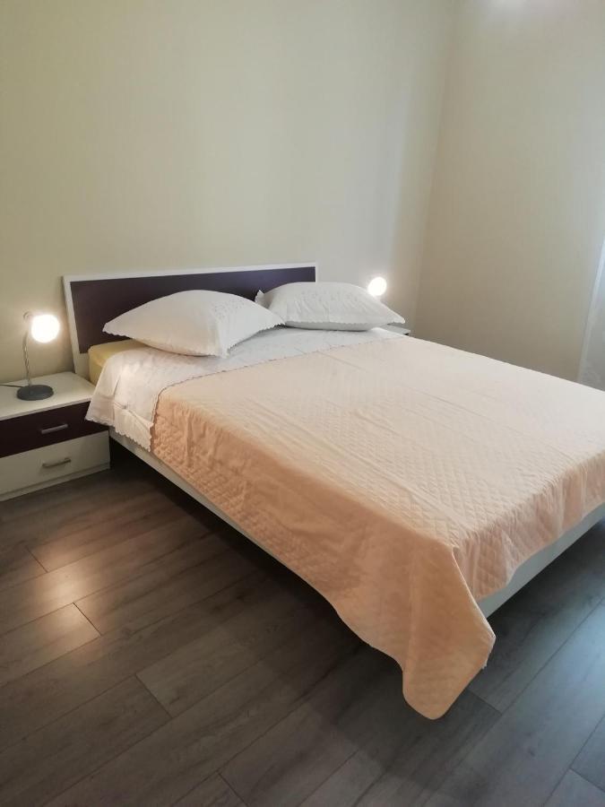 Apartments Ivan Прижба Екстериор снимка
